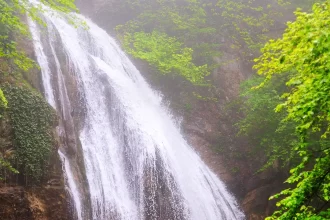 Jogini Waterfall Trek Near Manali in 2025