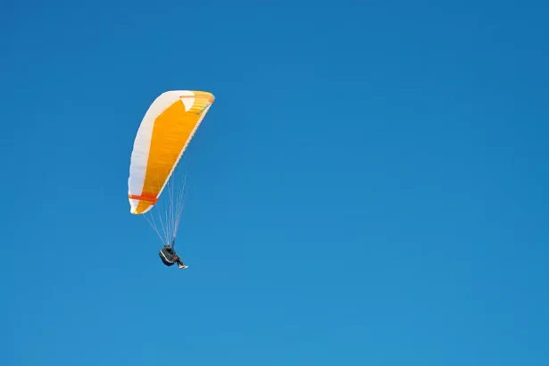 Paragliding in Queenstown, New Zealand